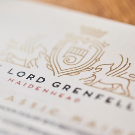梅登黑德格伦费尔勋爵旅馆住宿加早餐旅馆 外观 照片 The Lord Mayor's Chain of Office